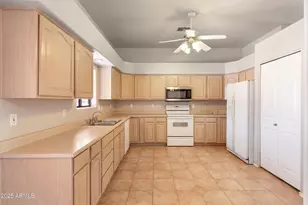 670 E Moon Vista St, Apache Junction, AZ 85119 - Photo 18