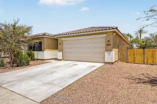 194 W Moonlight Trail, Casa Grande, AZ 85122 - Photo 2