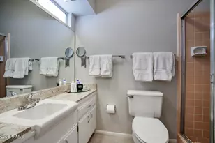 10820 N Fairway Ct W, Sun City, AZ 85351 - Photo 6