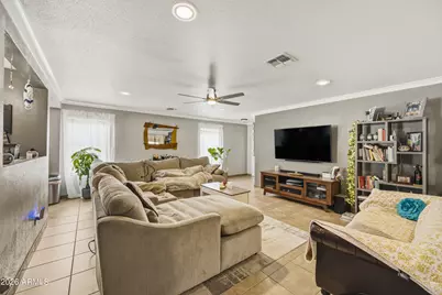 9421 S 1st Avenue, Phoenix, AZ 85041 - Photo 8