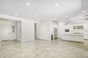 25137 N 177th Ave, Surprise, AZ 85387 - Photo 4