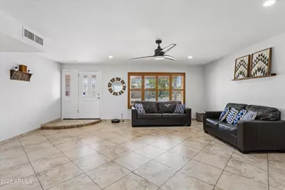 2922 E Altadena Avenue, Phoenix, AZ 85028 - Photo 6