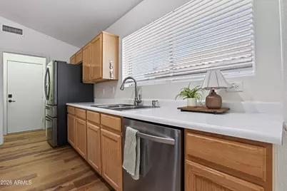 12410 W Roanoke Avenue, Avondale, AZ 85392 - Photo 8