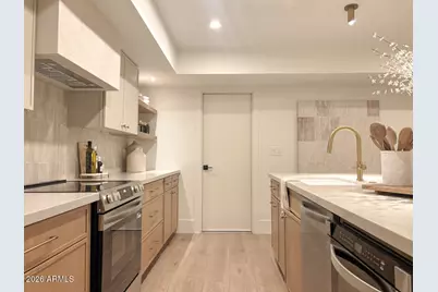 7844 E Crestwood Way, Scottsdale, AZ 85250 - Photo 6