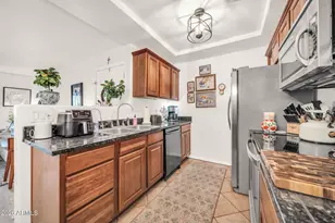 2121 W Royal Palm Rd, Phoenix, AZ 85021 - Photo 2