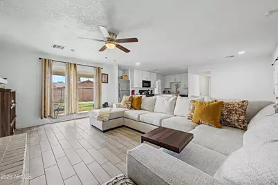 5201 W Wilshire Drive, Phoenix, AZ 85035 - Photo 4