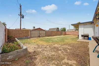 5201 W Wilshire Drive, Phoenix, AZ 85035 - Photo 16