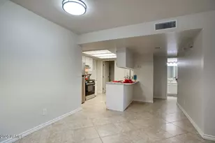 2020 W Union Hills Dr, Phoenix, AZ 85027 - Photo 12