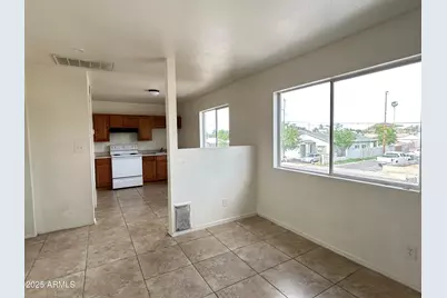 1321 W Vogel Avenue #Apt 6, Phoenix, AZ 85021 - Photo 6