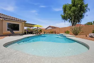 7988 W Sanna St, Peoria, AZ 85345 - Photo 38