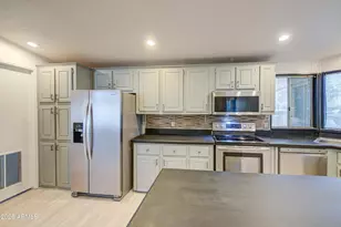 619 S 93rd St, Mesa, AZ 85208 - Photo 10