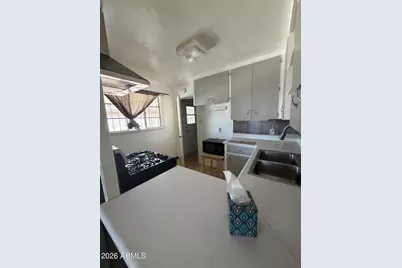 8619 N 30th Drive, Phoenix, AZ 85051 - Photo 6
