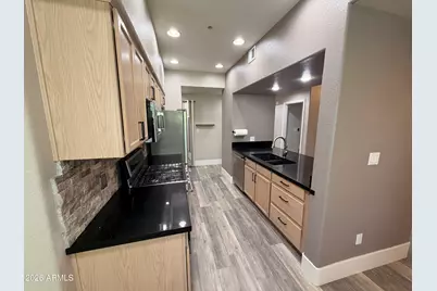 7401 W Arrowhead Clubhouse Drive #1040, Glendale, AZ 85308 - Photo 4