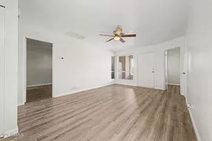317 W Hononegh Dr, Phoenix, AZ 85027 - Photo 4