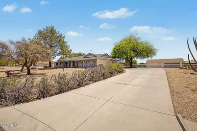 9337 N 111th Drive, Sun City, AZ 85351 - Photo 8