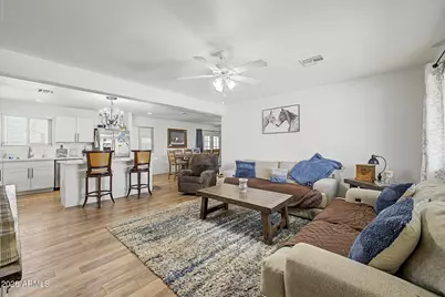601 E Euclid Avenue, Phoenix, AZ 85042 - Photo 10