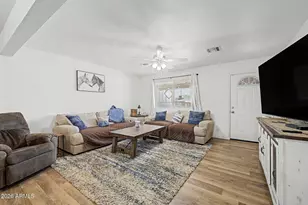 601 E Euclid Ave, Phoenix, AZ 85042 - Photo 8