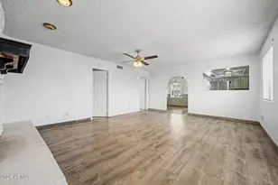 730 S Whiting Cir, Mesa, AZ 85204 - Photo 20