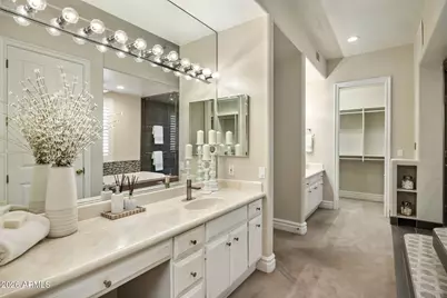 1431 W Caribbean Lane, Phoenix, AZ 85023 - Photo 18