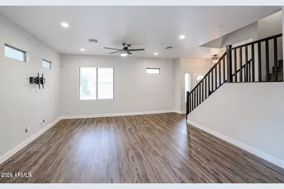 15881 N 74th Avenue, Peoria, AZ 85382 - Photo 6