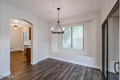 15881 N 74th Avenue, Peoria, AZ 85382 - Photo 8