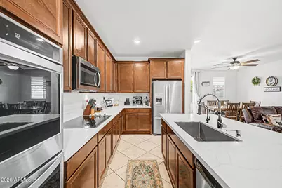 18146 W Robin Lane, Surprise, AZ 85387 - Photo 16