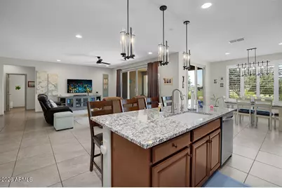6315 S 24th Place, Phoenix, AZ 85042 - Photo 12