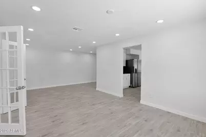 4505 W North Lane, Glendale, AZ 85302 - Photo 10