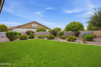 18668 N Jameson Drive, Maricopa, AZ 85138 - Photo 32