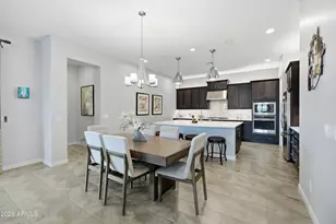 18668 N Jameson Dr, Maricopa, AZ 85138 - Photo 8