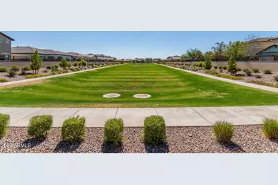 1682 S Follett Way, Gilbert, AZ 85295 - Photo 46