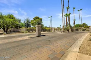 4105 E Larkspur Dr, Phoenix, AZ 85032 - Photo 36