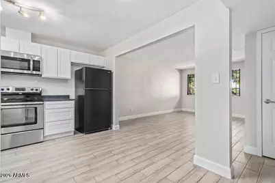 1533 W Missouri Avenue #6, Phoenix, AZ 85015 - Photo 2