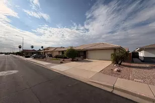 7941 E Navarro Ave, Mesa, AZ 85209 - Photo 4