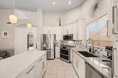 5975 W Alameda Road, Glendale, AZ 85310 - Photo 14