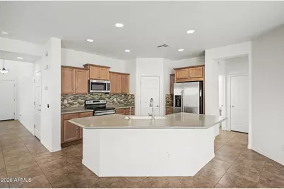 10397 W Foothill Drive, Peoria, AZ 85383 - Photo 12