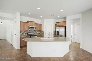 10397 W Foothill Dr, Peoria, AZ 85383 - Photo 12