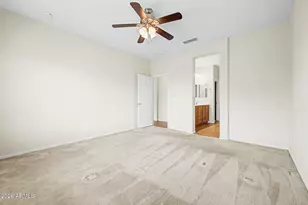 17549 W Pinnacle Vis Dr, Surprise, AZ 85387 - Photo 20