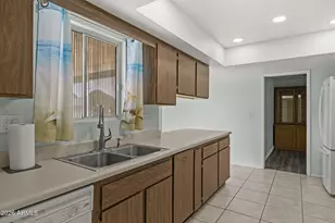 10432 W Desert Forest Cir, Sun City, AZ 85351 - Photo 6