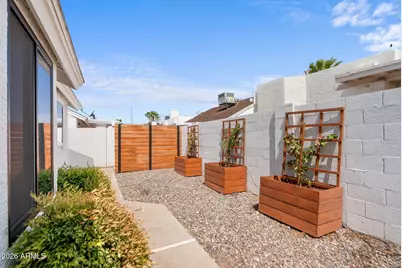 3310 E Wescott Drive, Phoenix, AZ 85050 - Photo 26