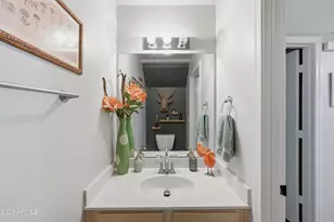 1330 E Angela Dr, Phoenix, AZ 85022 - Photo 18