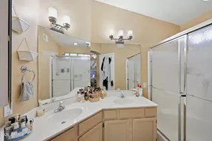 1330 E Angela Dr, Phoenix, AZ 85022 - Photo 14