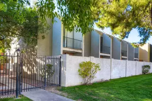 1801 W Tuckey Ln, Phoenix, AZ 85015 - Photo 1