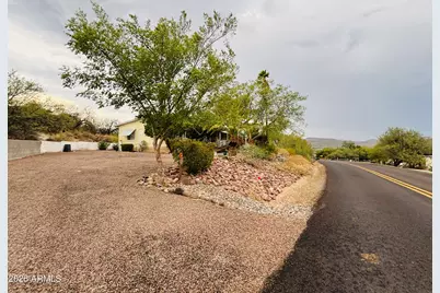 34800 S Mesquite Drive, Black Canyon City, AZ 85324 - Photo 2