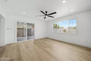 5712 W Orangewood Ave, Glendale, AZ 85301 - Photo 12