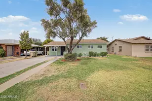 5712 W Orangewood Ave, Glendale, AZ 85301 - Photo 1