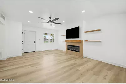5712 W Orangewood Avenue, Glendale, AZ 85301 - Photo 10