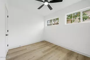 5712 W Orangewood Ave, Glendale, AZ 85301 - Photo 30