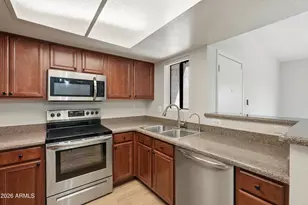 5757 W Eugie Ave, Glendale, AZ 85304 - Photo 8