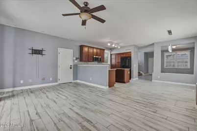 2246 E Fraktur Road, Phoenix, AZ 85040 - Photo 10